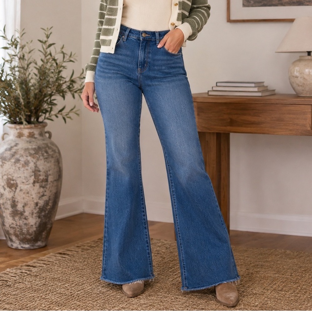 Universal‎ Thread Flare Jeans Blue High Rise Boho 70s Retro Western Denim 29